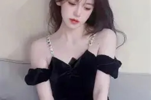 罗晋唐嫣罕见同框一起带女儿看电影破离婚传闻还是挺幸福的